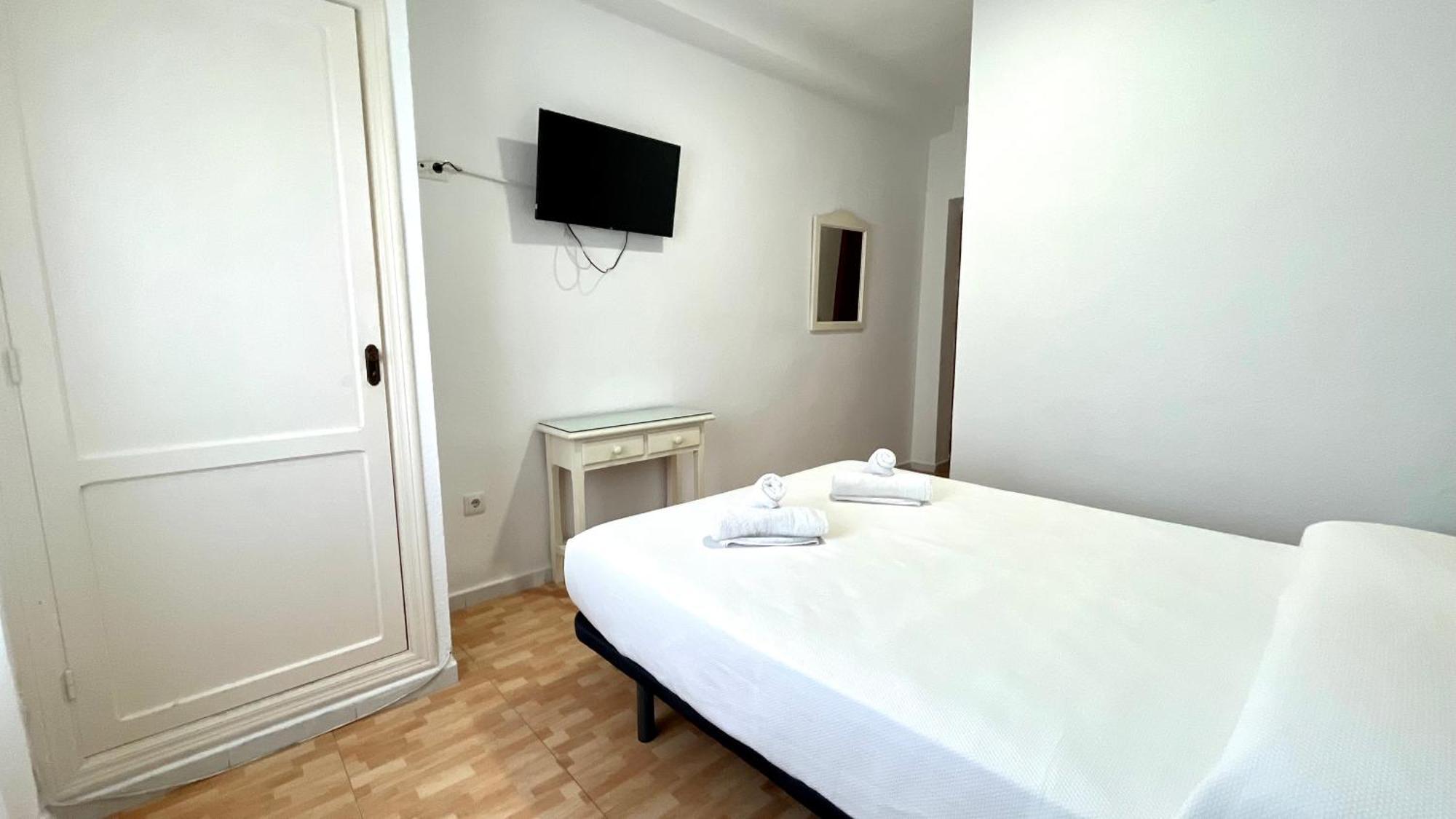 Hostal Carlos III Aldea Quintana Zewnętrze zdjęcie