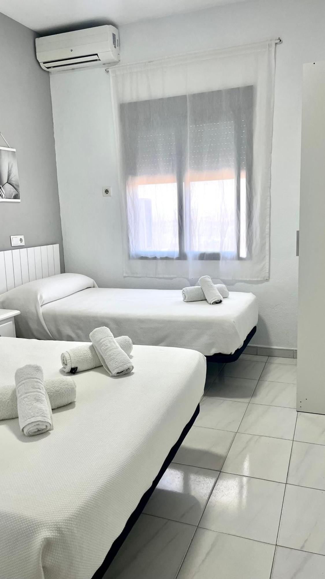 Hostal Carlos III Aldea Quintana Zewnętrze zdjęcie