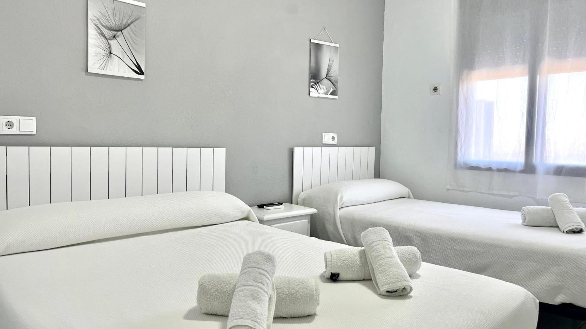 Hostal Carlos III Aldea Quintana Zewnętrze zdjęcie